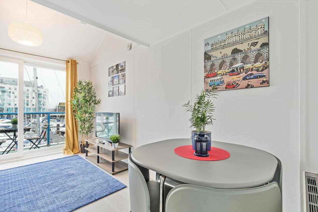 On The Water With Free Parking - By My Getaways Leilighet Brighton Eksteriør bilde